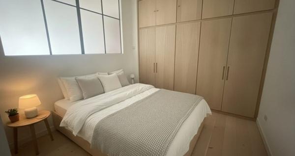 ECULLY CENTRE: T2 PARFAIT ETAT DANS IMMEUBLE DE STANDING