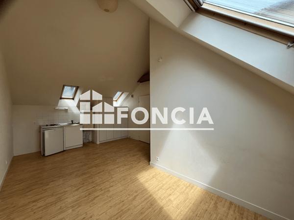Location Studio 23.58 m² - 8 RUE DES RUISSEAUX Laval 53000