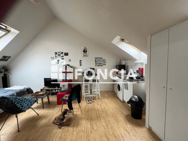Location Studio 23.58 m² - 8 RUE DES RUISSEAUX Laval 53000