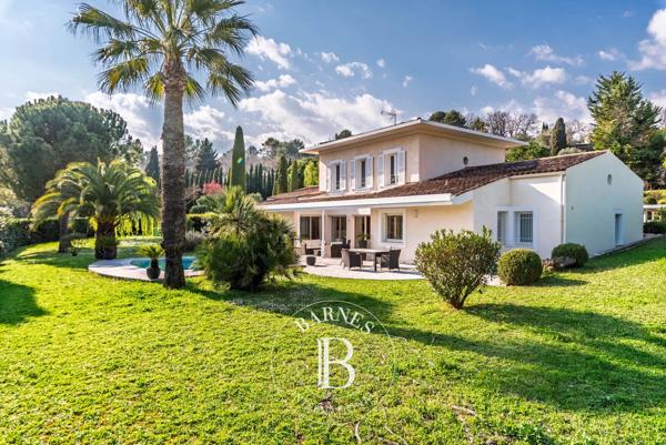 Valbonne, Villa 5 Chambres -  250 m² à vendre
