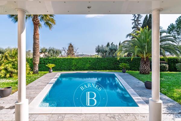 Valbonne, Villa 5 Chambres -  250 m² à vendre