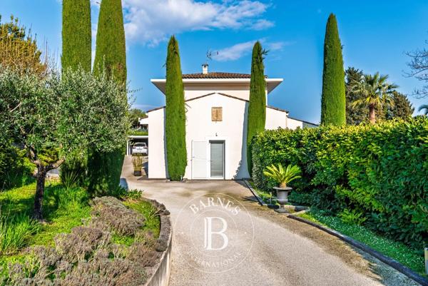 Valbonne, Villa 5 Chambres -  250 m² à vendre