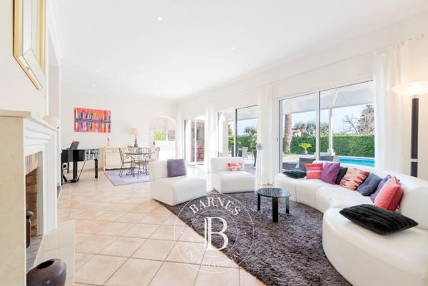 Valbonne, Villa 5 Chambres -  250 m² à vendre