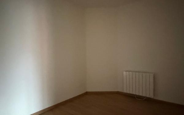 Appartement à louer    1 pièce • 30 m2 Trith-Saint-Léger