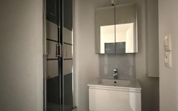 Appartement à louer    1 pièce • 30 m2 Trith-Saint-Léger