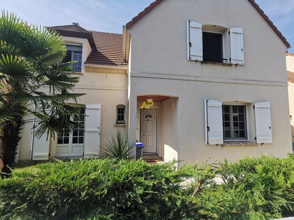 Maison Rare sur le marché €625 000 ** - Référence 1307