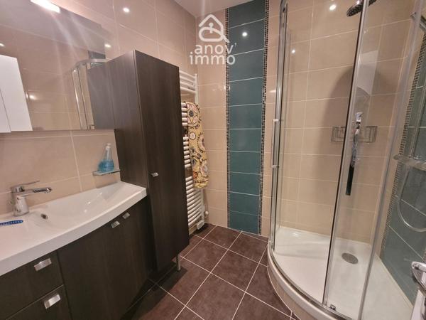 Maison
                                                                                                                                                                                                                                                                                                                        6 pièce(s)                                                                                                                                                                                                          4 chambre(s)                                                                                                                                                                                                          131  m²