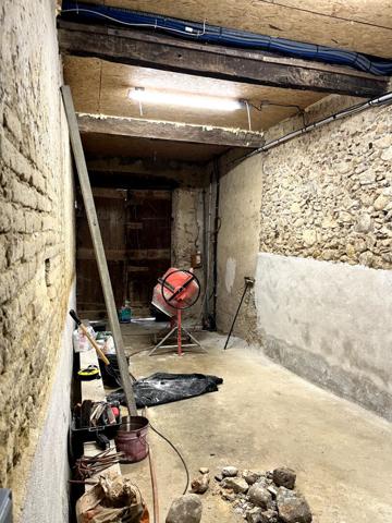 MADIÈRE A VENDRE MAISON AVEC VUE PYRÉNÉES, DOUBLE POTENTIEL D'HABITATION