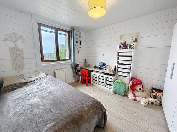 MADIÈRE A VENDRE MAISON AVEC VUE PYRÉNÉES, DOUBLE POTENTIEL D'HABITATION