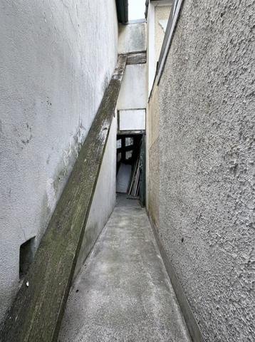 Maison organisée en 5 logements – 5 min métro L13 – Vendue libre