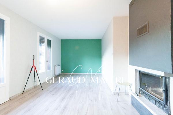 Apt 3 chambres, séjour avec cheminée, balcon vue viaduc, garage