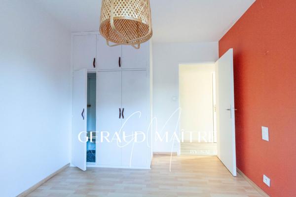 Apt 3 chambres, séjour avec cheminée, balcon vue viaduc, garage