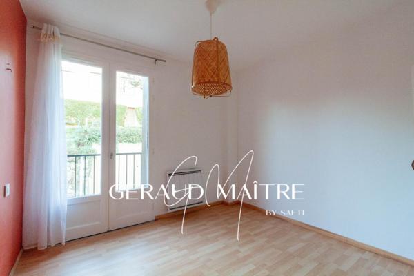 Apt 3 chambres, séjour avec cheminée, balcon vue viaduc, garage