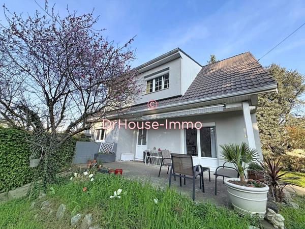 Maison à vendre 6 pièces de 133 m²