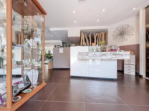 Centre de coiffure et esthétique avec concept BIO innovant, fort potentiel