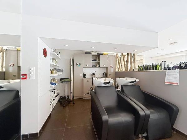 Centre de coiffure et esthétique avec concept BIO innovant, fort potentiel