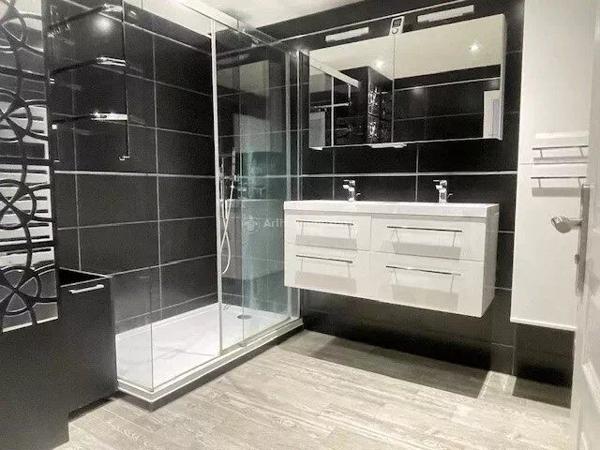 Vente Appartement 5 pièces 112 m2 à Les Hôpitaux-Neufs