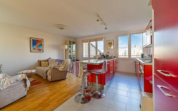 Appartement à vendre    4 pièces • 81,30 m2 Paris 20