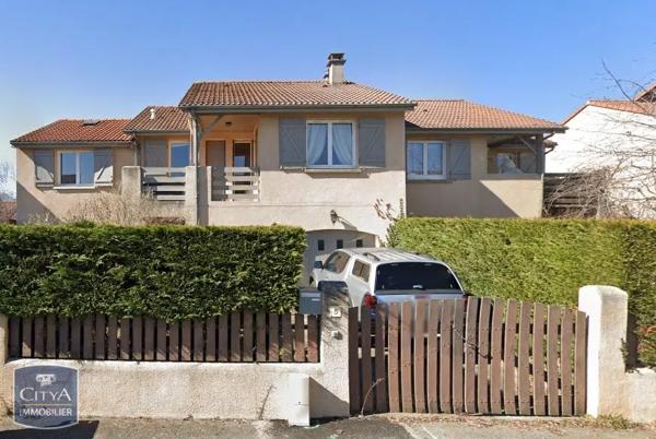 Maison à louer 7 pièces 124m² Châteaugay (63119)