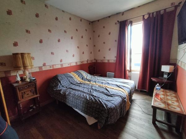 À vendre - Maison, 9 pièces située à Château-la-Vallière (37330)