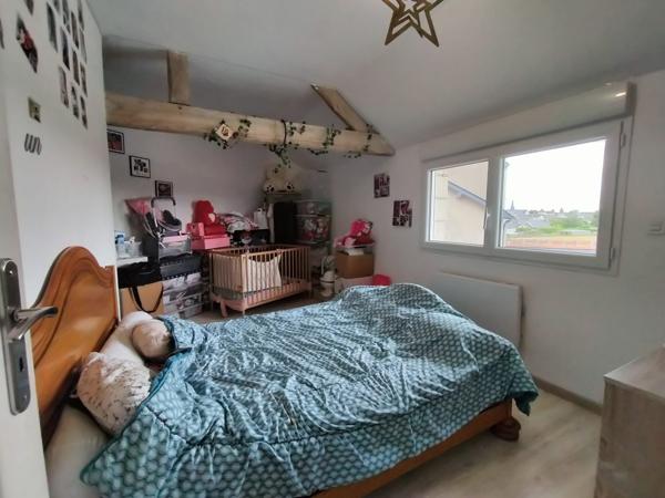 À vendre - Maison, 9 pièces située à Château-la-Vallière (37330)