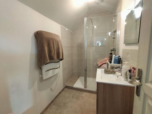 À vendre - Maison, 9 pièces située à Château-la-Vallière (37330)