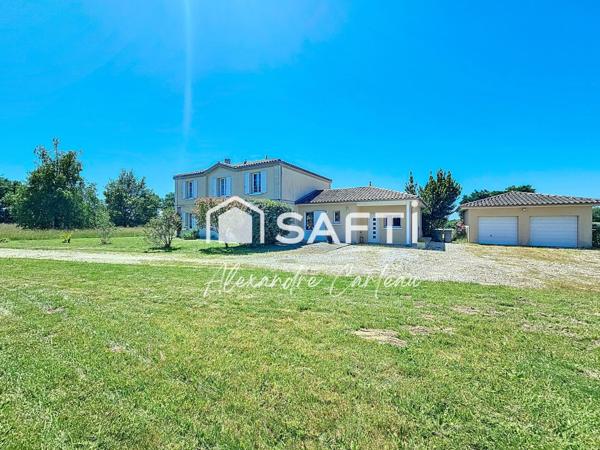 Maison au calme, 5 chambres, bureau, salle cinéma et double garage