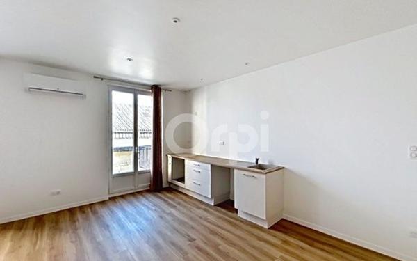 Appartement à louer    3 pièces •  Terrasson-Lavilledieu