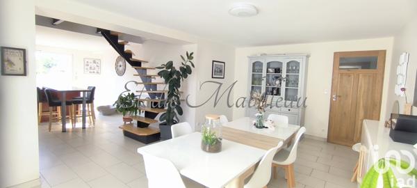 Maison 5 pièces de 134 m² à Beaufort-en-Anjou (49250)