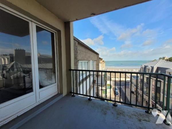 Appartement à vendre à Dinard (35800) en Ille-et-Vilaine (35)

Situé en hypercentre de Dinard...