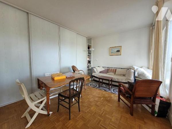Appartement à vendre à Dinard (35800) en Ille-et-Vilaine (35)

Situé en hypercentre de Dinard...