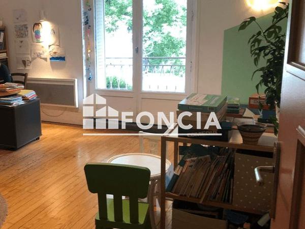 Location Local commercial 5 pièces 79.45 m² - 191 AVENUE DE LYON Chambery 73000