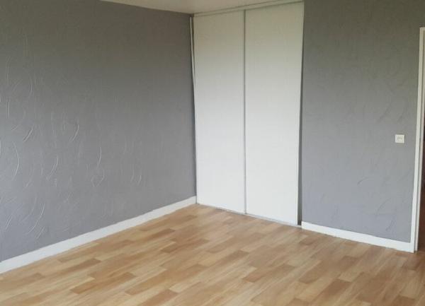 Appartement à louer    1 pièce •  Mons-en-Baroeul