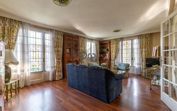 Maison à vendre    6 pièces • 154,24 m2 Champigny-sur-Marne