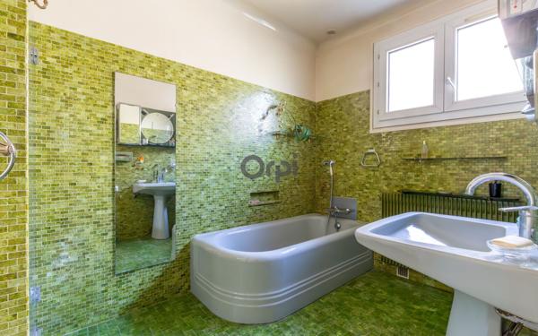 Maison à vendre    6 pièces • 154,24 m2 Champigny-sur-Marne