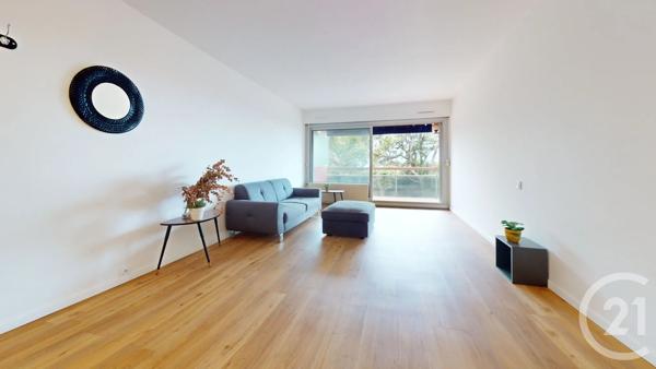 Appartement F3 à vendre  3 pièces - 63 m 2   BIARRITZ  - 64