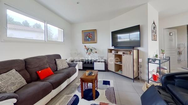 Maison de Plain-pied, 3 chambres, garage, jardin à CASTELJALOUX (47)