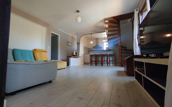 Maison à louer    5 pièces •  Saint-Paul