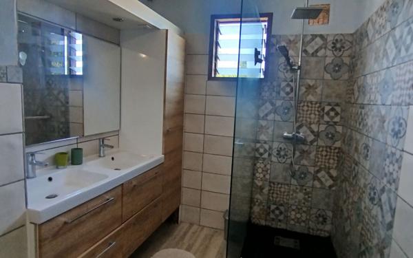 Maison à louer    5 pièces •  Saint-Paul