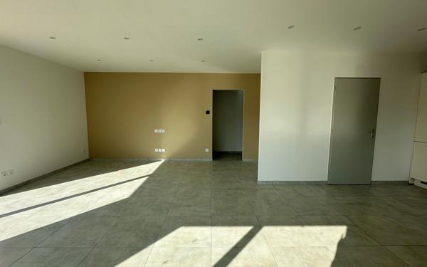 Maison à vendre    4 pièces • 111 m2 Loriol-sur-Drôme