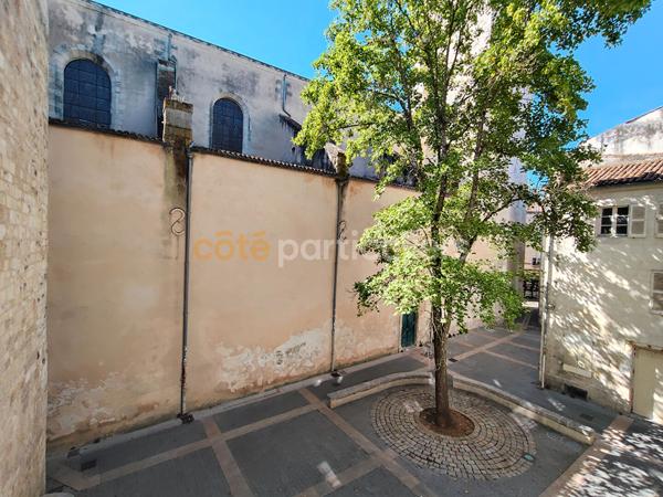 Vente
                Appartement25 m² - 1 Pièce -
                    LA ROCHELLE (17000)