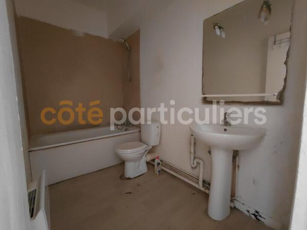Vente
                Appartement25 m² - 1 Pièce -
                    LA ROCHELLE (17000)