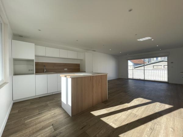 Maison
         5 pièces
        - 135 m² 265 000 € *