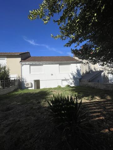 Maison
         5 pièces
        - 135 m² 265 000 € *