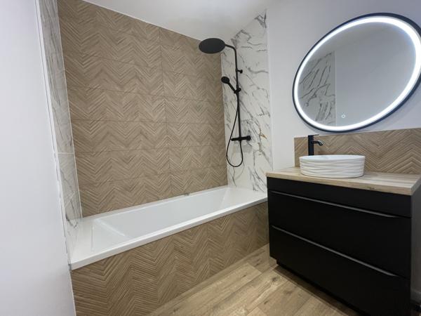 Maison
         5 pièces
        - 135 m² 265 000 € *