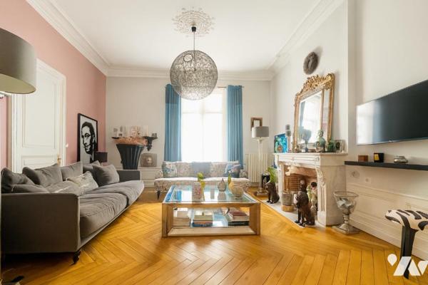 Tours Hyper Centre - Maison de caractère