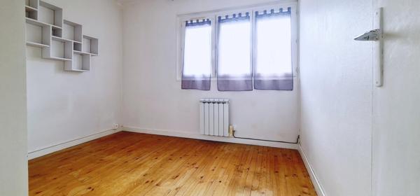 Charmante maison de 75 m² sans travaux, trois chambres, avec extérieur