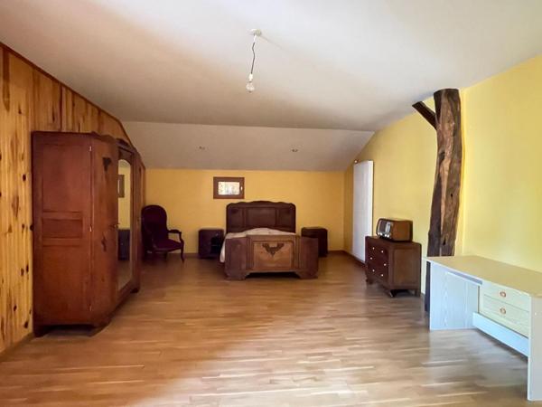 Maison individuelle  8 pièce(s) 212 m2