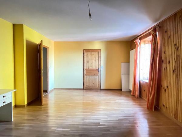 Maison individuelle  8 pièce(s) 212 m2