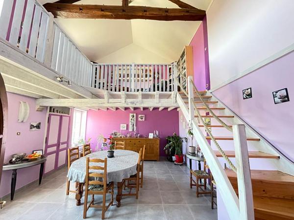 Maison individuelle  8 pièce(s) 212 m2